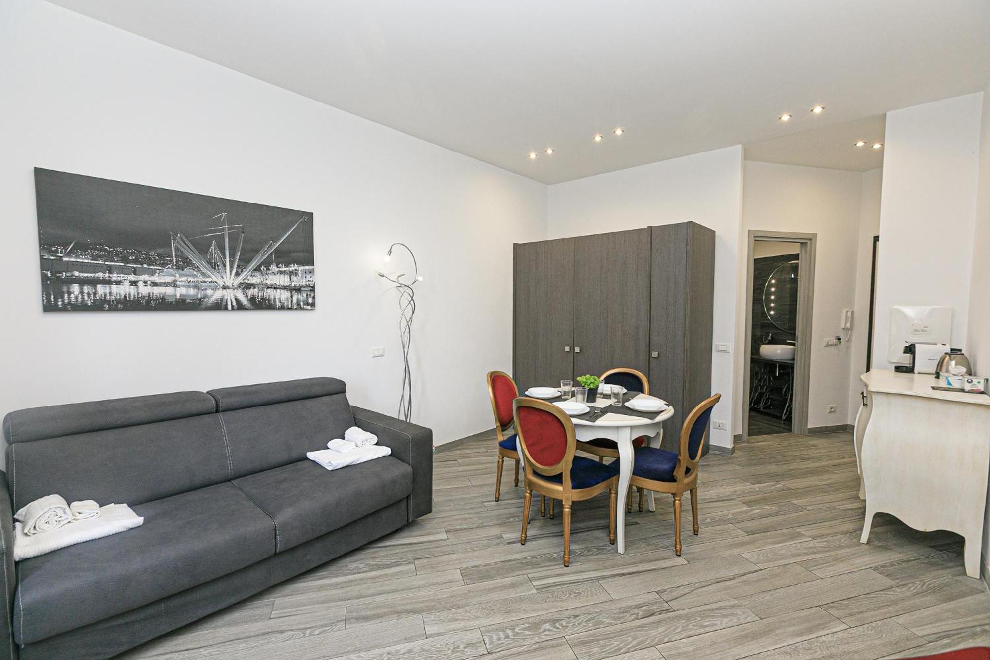 Apartment Dclass Acquario Chocolate